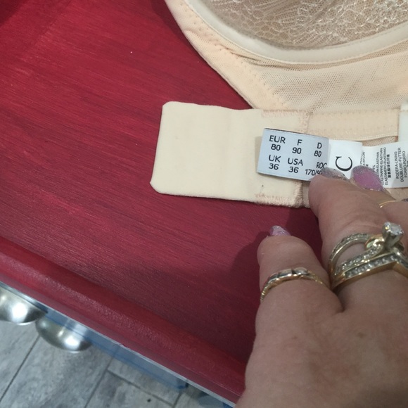 La Perla Blush & White Bra 36C - Picture 6 of 6